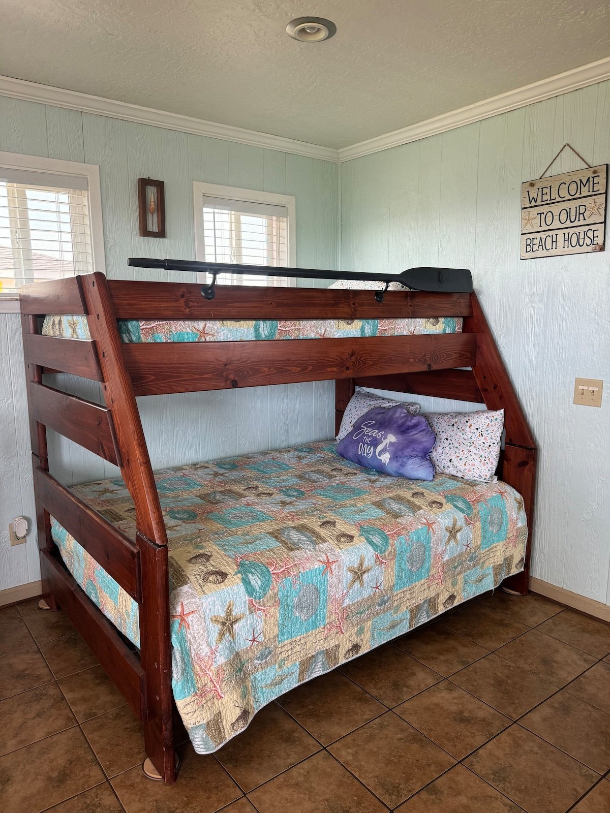 Bedroom area image 1